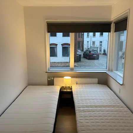 Appartement Bright And Spacious 3 Bedroom With Balcony Close To The *