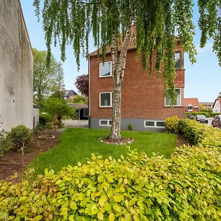 公寓 Bright And Spacious 3 Bedroom With Balcony Close To The