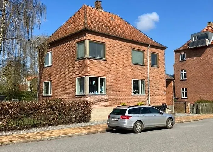 Appartement Bright And Spacious 3 Bedroom With Balcony Close To The *