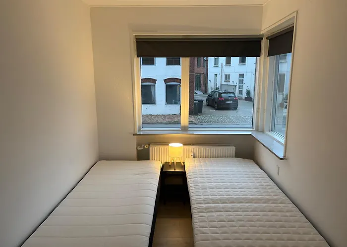 Appartement Bright And Spacious 3 Bedroom With Balcony Close To The *